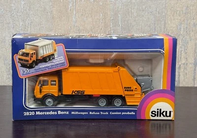 Siku 2820 Mercedes Benz Refuse Truck 1:55 Scale Die-Cast Metal - Image 1 of 4