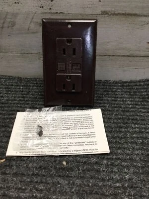 Pass & Seymour GF 1591-S circuit Interrupter Duolex Receptacle Duplez Receptacle - Image 1 of 4