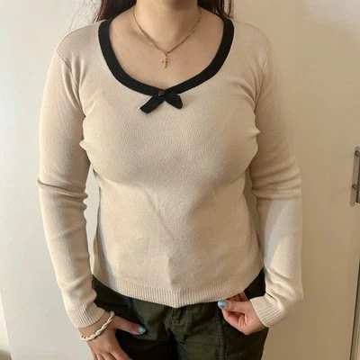 Mercer Street Studio Petite Small Cream Pink Long Sleeve Top With Black Trim - Image 1 of 4