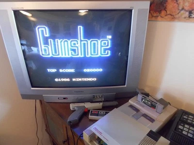NES Gumshoe Light Gun Juego 1986 5 Tornillos Acción Aventura De Colección Nintendo Probado Foto 1 de 4