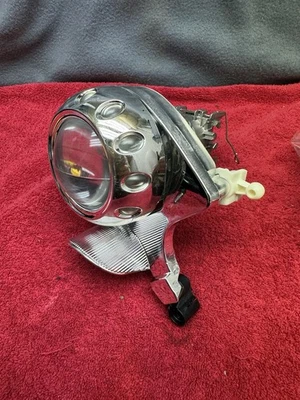 2007-2013 MINI COOPER RIGHT PASSENG INNER XENON HEADLIGHT LAMP ADAPTIVE HOUSING - Image 1 of 4