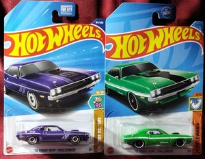 2 Hot Wheels '70 Dodge Hemi Challengers 2021 grün & 2024 lila - Bild 1 von 13