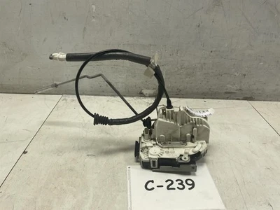 Dodge Durango 2014 actuador de cierre de puerta lateral del pasajero trasero derecho con cable OEM Foto 1 de 4