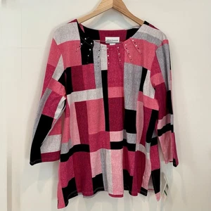NEU Alfred Dunner Nieten Ausschnitt Geometrisches Muster Top 3/4 Ärmel Damen L rosa - Bild 1 von 9