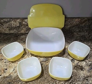 Vintage Pyrex quadratische, gelbe Hostess Schüssel mit Deckel und 4 Servierschalen - Bild 1 von 11