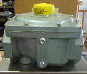 Válvula de gas operada por actuador ASCO 5 PSI máximo 2 1/2" NPT V710KES nuevo excedente F2 - Imagen 1 de 12