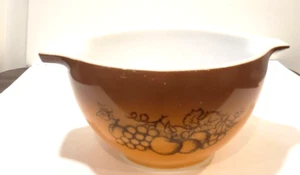 Vintage Pyrex Old Orchard 441 Cinderella Mixing Bowl 1.5 Pint 1960's - Picture 1 of 20