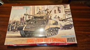 KIT MODELO DRAGON - M4A3 (76) HVSS SHERMAN SEGUNDA GUERRA MUNDIAL 1:35 Nº9010 1994 - Imagen 1 de 11
