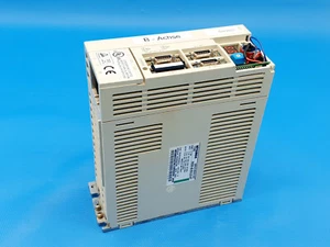 Mitsubishi Mazak MDS-B-SVJ2-07 Servoverstärker Servo Drive 0,7kW - Bild 1 von 5