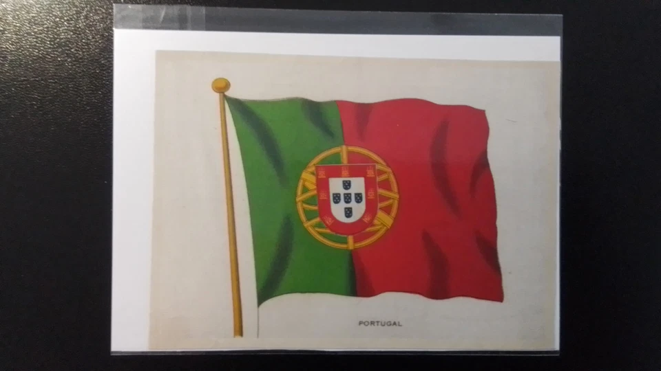 GODFREY PHILLIPS  SILKS.  NATIONAL FLAGS,  PORTUGAL, 163mm X 117mm, LARGE. - Image 1 of 1