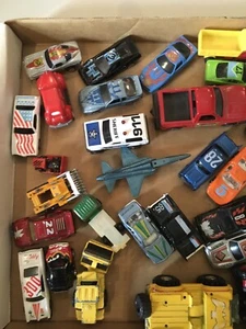 LOT Die Cast Cars, Trucks, Trailers, Tractors - Picture 1 of 9