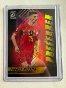 K184.909 - 2018-19 Donruss Optic Preferred Gold #13 Thomas Meunier #/10 - Bild 1 von 1