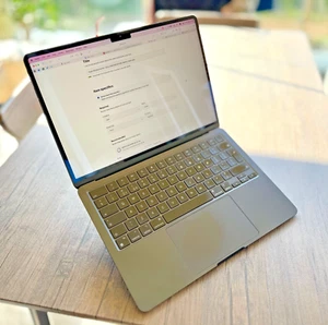Apple MacBook Air M2 - 13inch, 8GB RAM, 512 SSD | Battery Health 94% BOXED - Afbeelding 1 van 6