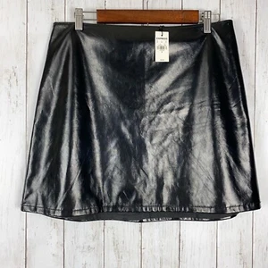 Falda para mujer Express negra brillante de cuero sintético talla 12 nueva con etiquetas $59.90 plisado - Imagen 1 de 9