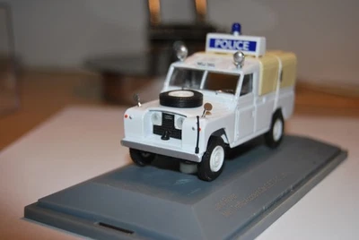 2 Vanguards Police Landrovers Met Traffic Accident Unit and Gendarmerie. 2004. - Image 1 of 4