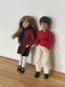 VINTAGE 2001 HARRY POTTER WIZARD SWEETS HARRY+HERMIONE 7" DOLLS #54868+54869 - Picture 1 of 4
