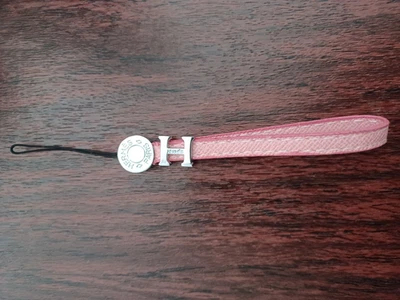 Розовый HERMES искусственной кожи маленький сотового телефона подвеска камеры ремень запястье ремень б/у - Изображение 1 из 4