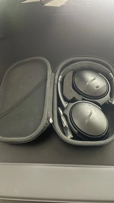 Bose QuietComfort 35 II Wireless Headphones, Noise-Cancelling, with Alexa - Image 1 of 4