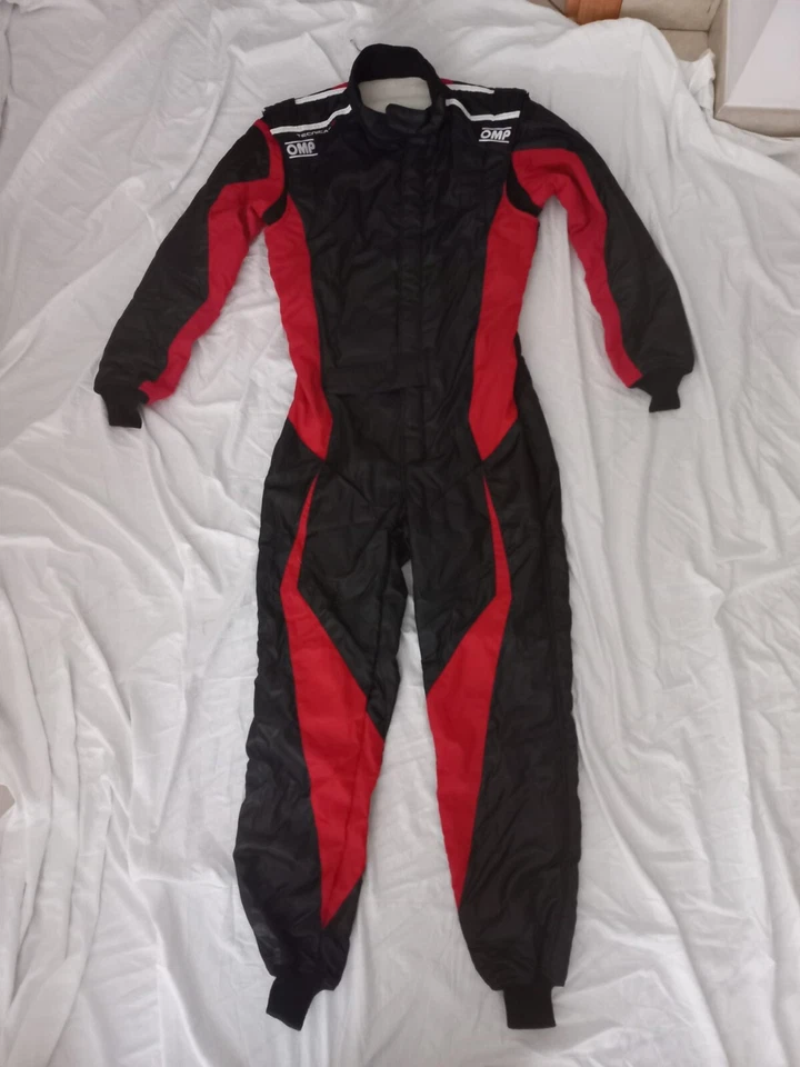 TUTA IGNIFUGA LEGGERA KART TG 50 NERO ROSSO OMP TECNICA AIR SENZA OMOLOGAZIONE - Immagine 1 di 4