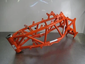 EB1407 2019 19 KTM SMC R 690 FRAME VIN: VBKLSV400KM754802 - Picture 1 of 21