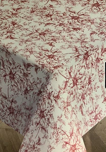 NEW Ralph Lauren Christmas Cotton Tablecloth 60 X 84 in White w/ Red Poinsettias - Picture 1 of 4