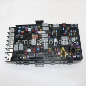 OEM Power Distribution Center Fuse Box 68298939AD for 2018 Jeep Wrangler - Picture 1 of 12