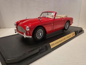 1958 Aston Martin DB 4-2 Mark III Road Signature Diecast Model 1:18 Scale - Picture 1 of 9