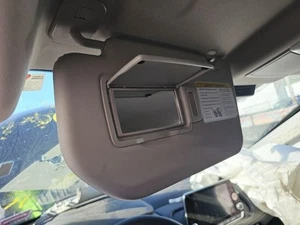 Parasol lado conductor Nissan Rogue 2021-2025: gris - Imagen 1 de 12