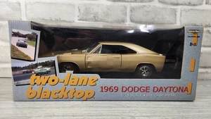 American Muscle Two-Lane Blacktop 1969 Dodge Daytona 1:18 Diecast 36685 33020 - Picture 1 of 11