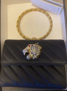 GUCCI BROADWAY RAJAH G03754 Blk Silk Quilted Strass Gold Circle Handle Clutch - Picture 1 of 6