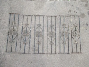 6x RECLAIMED VINTAGE ORNATE METAL IRON LATICE WORK PANEL GARDEN FENCE WALL Q - Picture 1 of 2