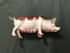 Vintage Pig Toy Plastic Sow Farm Barn Yard Toy Pink Brown 1987 - Picture 1 of 3