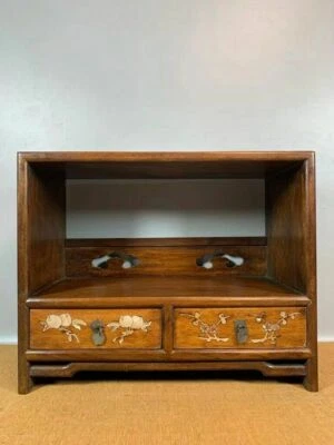 Exquisitos cofres chinos de palo de rosa natural tallados a mano 22556 Foto 1 de 4