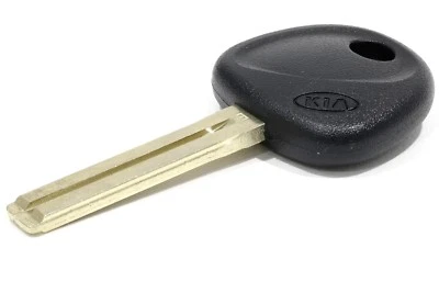 OEM NEW Key Blank Uncut Transponder 2008-2015 Kia Rio Soul Optima 81996-2G040 - Image 1 of 4