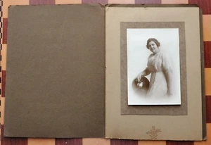 Victoriana "Mujer Joven", fotografía en carpeta Brockton (BI#BX73/180224) - Imagen 1 de 4
