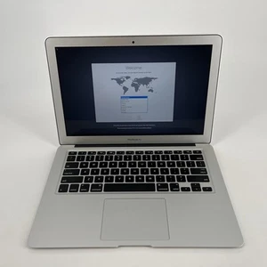 MacBook Air 13 Silver Early 2015 1.6 GHz i7 5th Gen. 4GB 128GB SSD Very Good - Picture 1 of 13