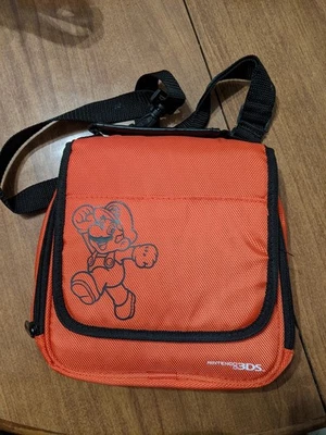 Nintendo 3DS Super Mario 9" Estuche de Transporte de Viaje con Correa para el Hombro Foto 1 de 4