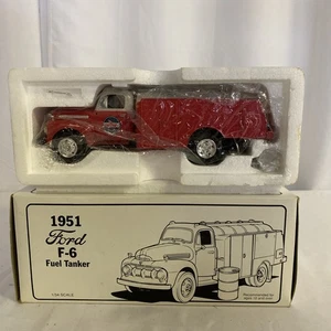 PRIMA MARCIA 1951 FORD F-6 SERBATOIO CARBURANTE-CHEVRON-1/34- ROSSO con BIANCO-RUOTA CROMATA - Foto 1 di 5