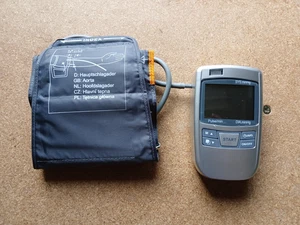 elektronisches Blutdruckmessgerät Bremed BD8800 - unbenutzt - Picture 1 of 3