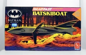 Snapfast Batskiboat Batman Returns #6615 AMT Model Kit aperto non costruito - Foto 1 di 9