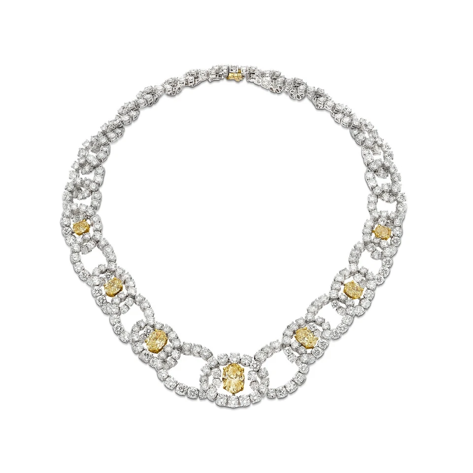 Juego de aretes y collar de diamantes amarillos de lujo de 87,55 quilates Foto 1 de 2