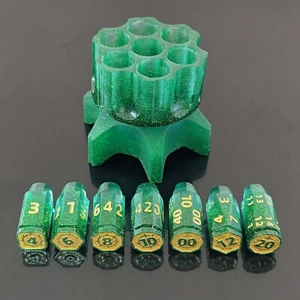 DND Revolver Resin Würfel Set Spiel Dungeons and Dragons Grün Revolver - Bild 1 von 3
