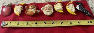 VTG Hand Carve Santa Moon Teddy Bear Apple Duck 7 Pins Signed C Leslie Christmas - Picture 1 of 18