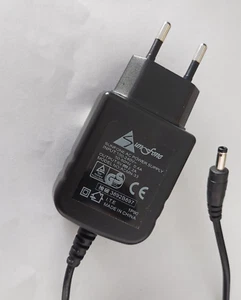 Sunfone ACMN-33 - Netzteil - Output: 6V-2,2A - gebraucht - Bild 1 von 2