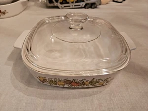 Vintage Corning Ware Spice of Life A-3-B L'Echalote 8 x 8 x 1 3/4" con coperchio Pyrex - Foto 1 di 12
