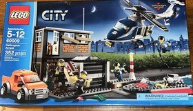 LEGO 60009 City Helicopter Arrest New Sealed in unopened original box Excellent!