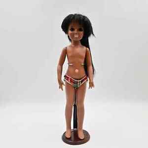 Les cheveux de poupée afro-américaine vintage idéale crissy poussent nus