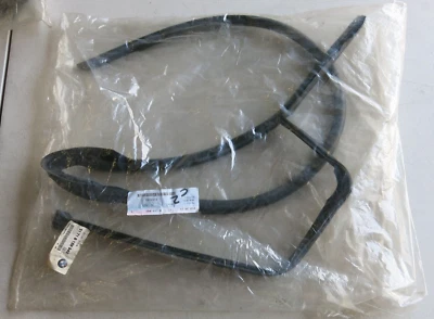 OEM BMW Left Hood Seal E38 740i 750iL 1995-2001 (51718159943) - Image 1 of 2