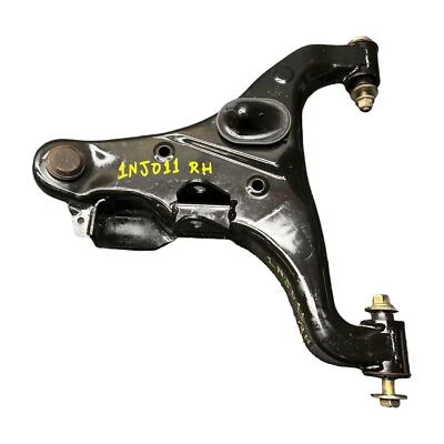 Brazo de control inferior derecho pasajero delantero Nissan Titan Platinum Reserve 5,6 L 2017-22 Foto 1 de 4
