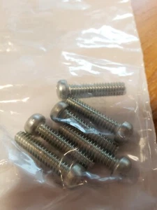 Harley-Davidson Screw 10-24 X 7/8 Fillister 2653 SIX PACK - Picture 1 of 2